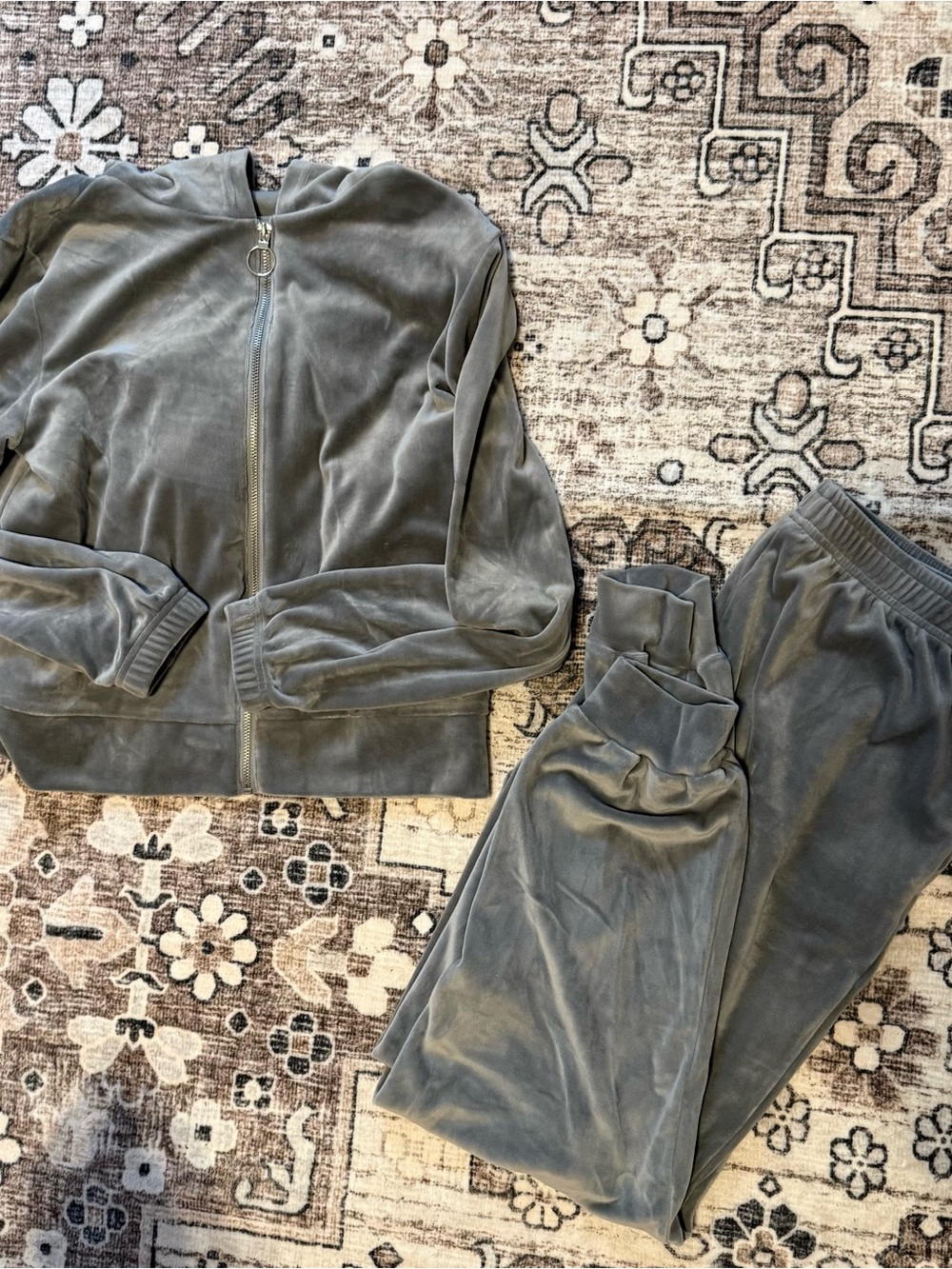 Velour Zip-Up Hoodie & Jogger Set in Gray